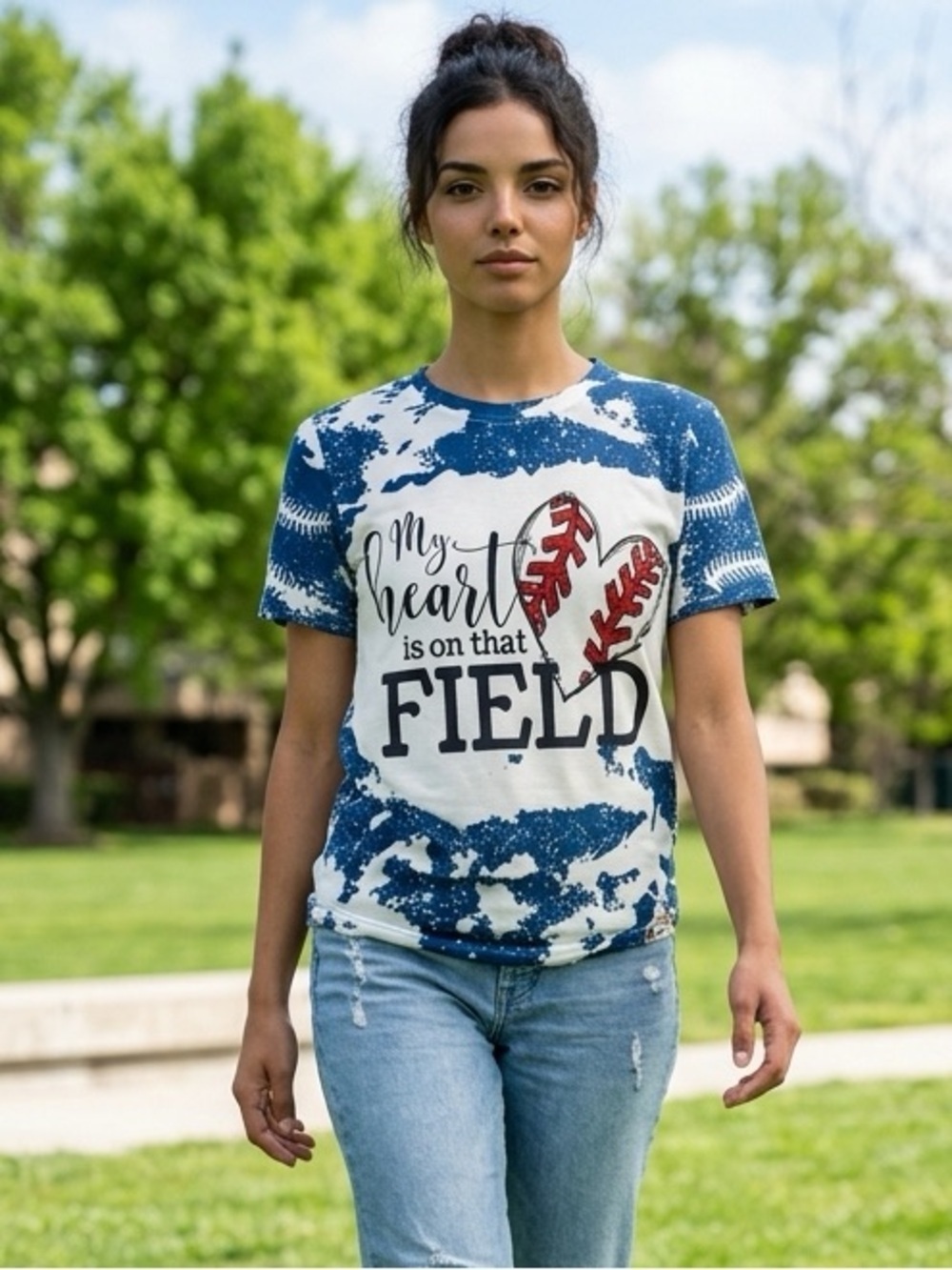NWT Women’s Blue White Baseball Short Sleeve Graphic Tee Shirt - Size Large